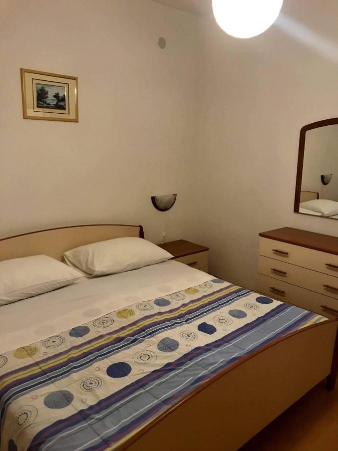 Apartment Damira Vodice Buitenkant foto